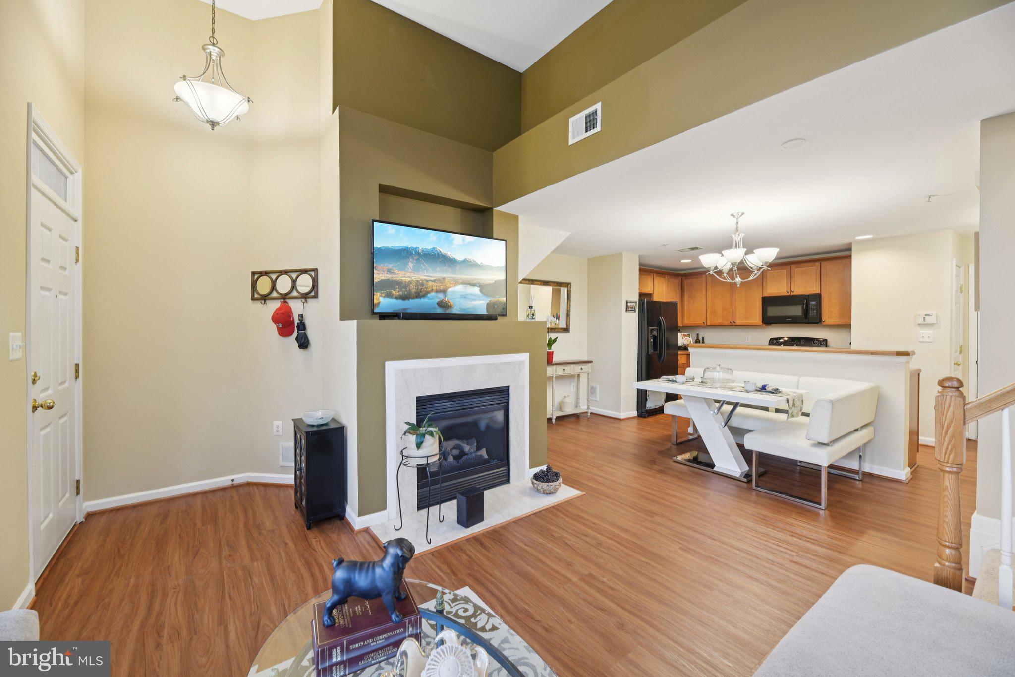 12300 Rollys Ridge Avenue, Unit 1101 Upper Marlboro, MD 20774 - Photo 4 of 27