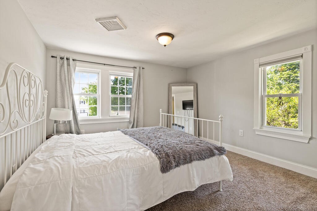 118 Washington Street Hudson, MA 01749 - Photo 28 of 36 Gallery Image 28