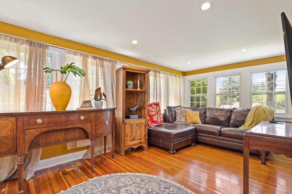 118 Washington Street Hudson, MA 01749 - Photo 9 of 36 Gallery Image 9