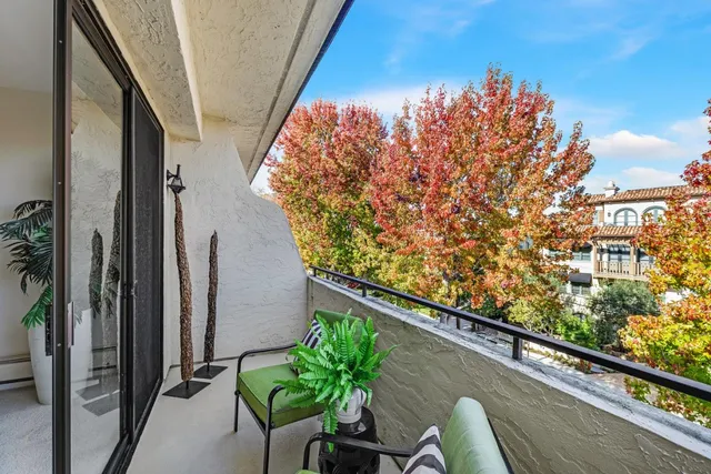 $1,198,000 | 1515 Floribunda Avenue, Unit 302, Burlingame, CA 94010