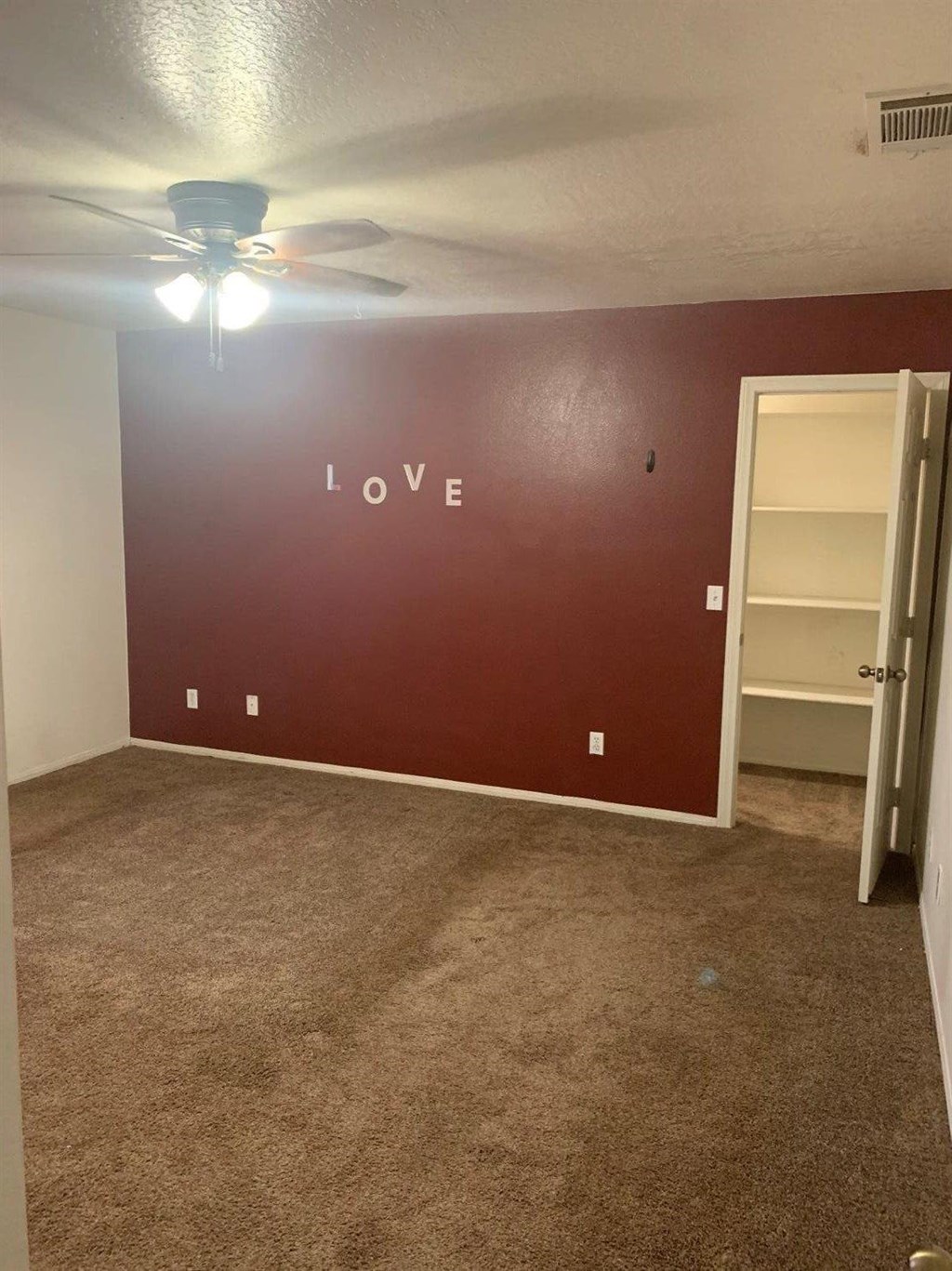 15006 Temecula Road Apple Valley, CA 92307 - Photo 5 of 13 a view of an empty room
