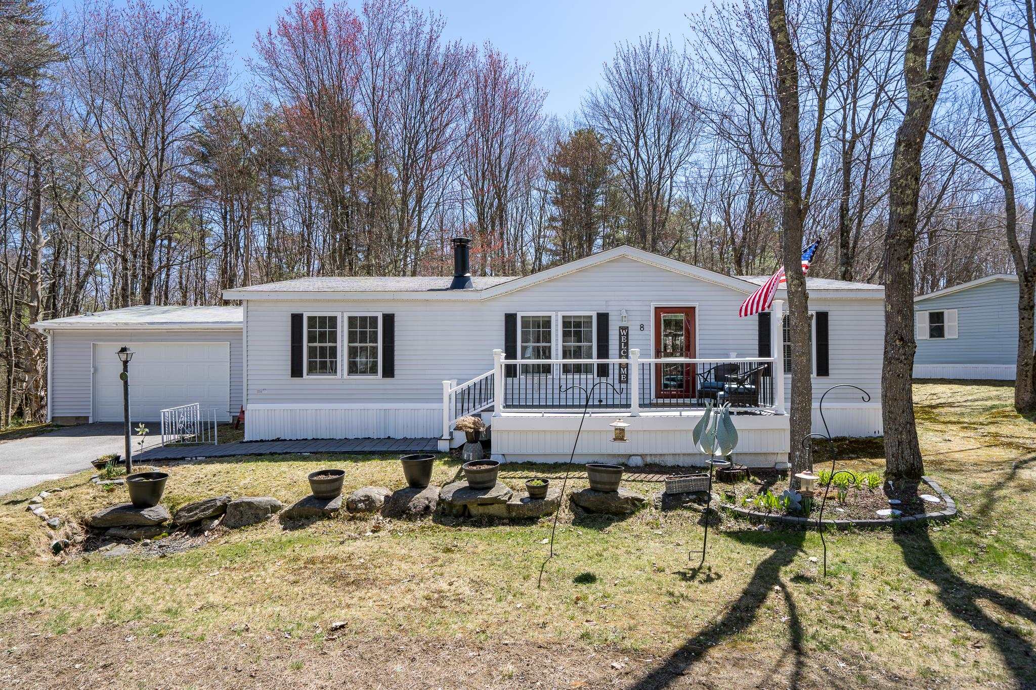 8 Burr Court Rochester, NH 03868 - Photo 1 of 38 Gallery Image 1