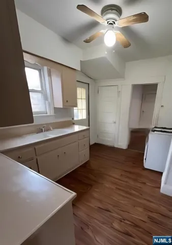 $999,900 | 54 Stuyvesant Avenue, Lyndhurst, NJ 07071