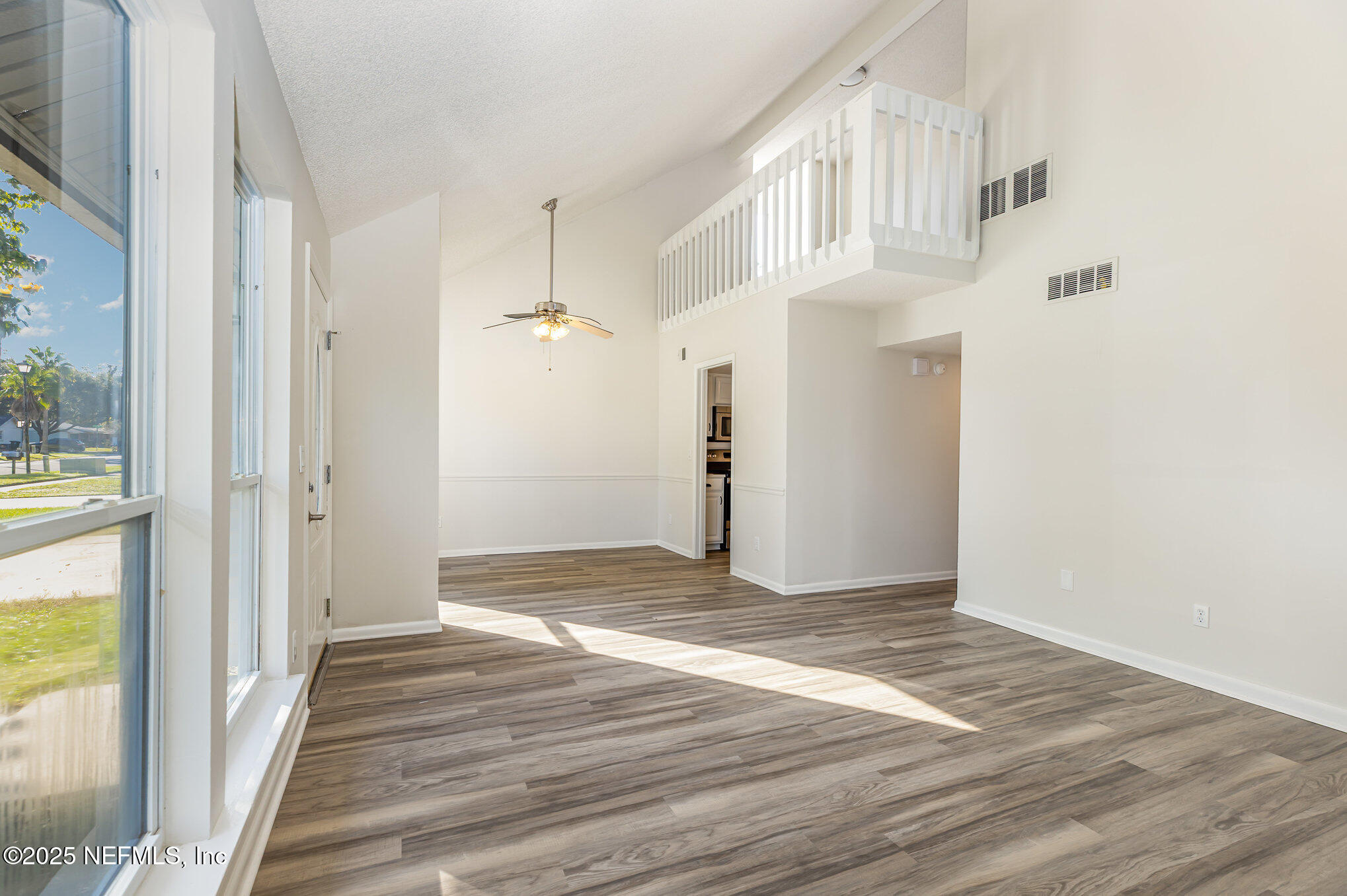 11562 West Ride Drive Jacksonville, FL 32223 - Photo 5 of 31 005_file_243