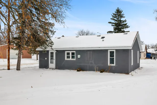 $174,900 | 2845 Harvey Street, La Crosse, WI 54603
