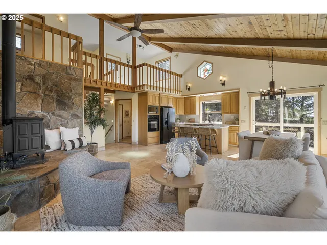 $795,000 | 16966 Canyon Crest Drive, Sisters, OR 97759