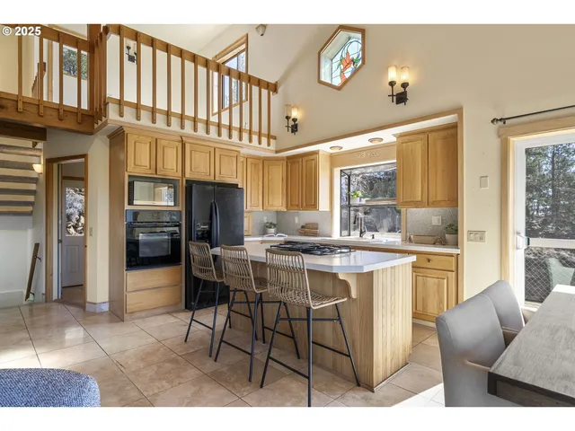 $795,000 | 16966 Canyon Crest Drive, Sisters, OR 97759