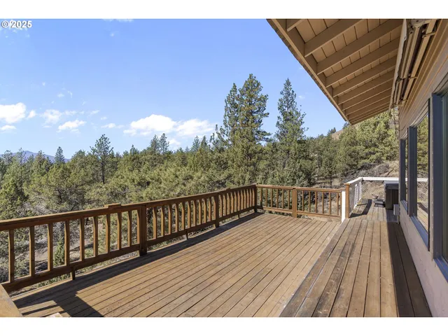 $795,000 | 16966 Canyon Crest Drive, Sisters, OR 97759