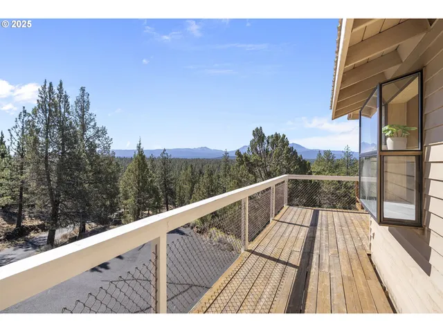 $795,000 | 16966 Canyon Crest Drive, Sisters, OR 97759