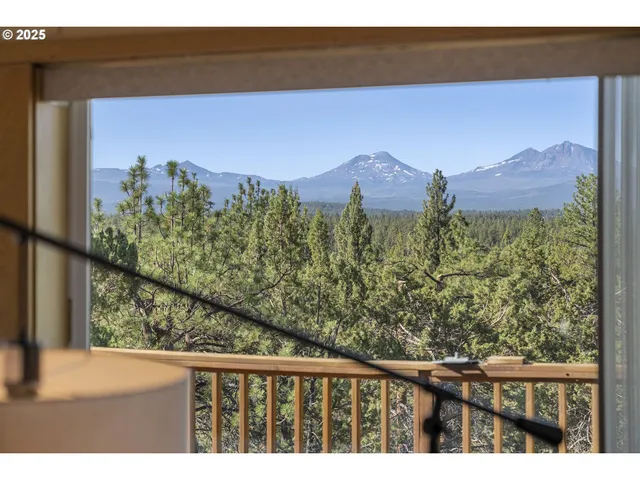 $795,000 | 16966 Canyon Crest Drive, Sisters, OR 97759