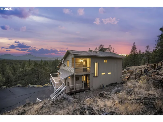$795,000 | 16966 Canyon Crest Drive, Sisters, OR 97759
