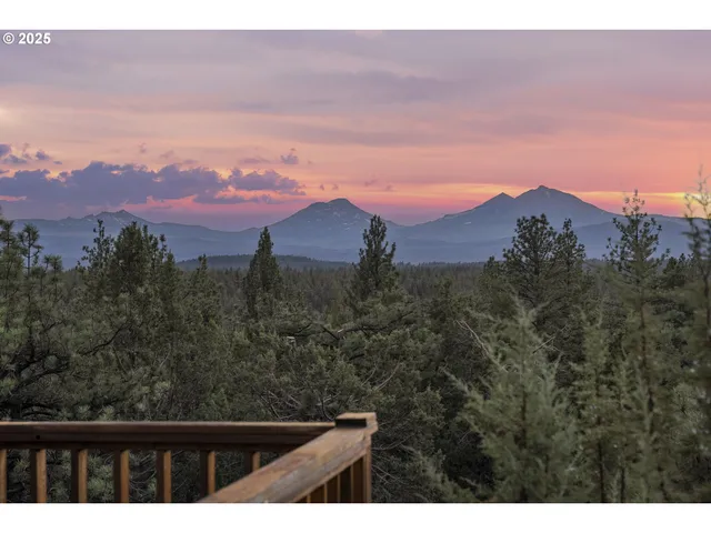 $795,000 | 16966 Canyon Crest Drive, Sisters, OR 97759