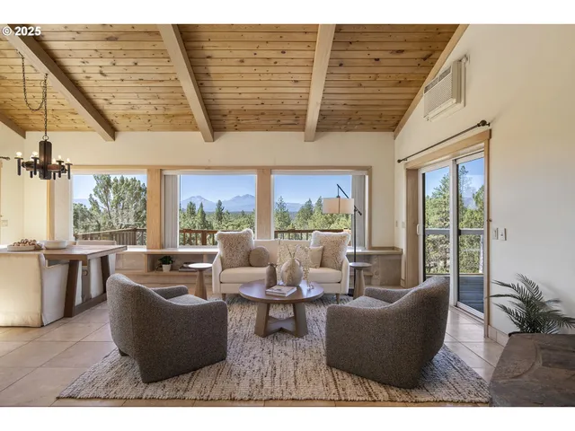 $795,000 | 16966 Canyon Crest Drive, Sisters, OR 97759