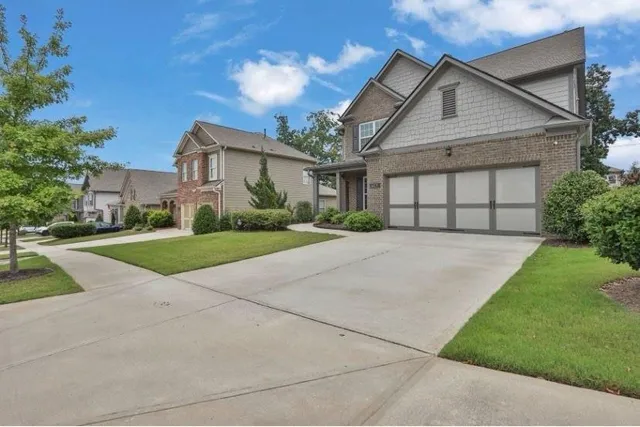 $2,700 | 6651 Rivergreen Road, Flowery Branch, GA 30542