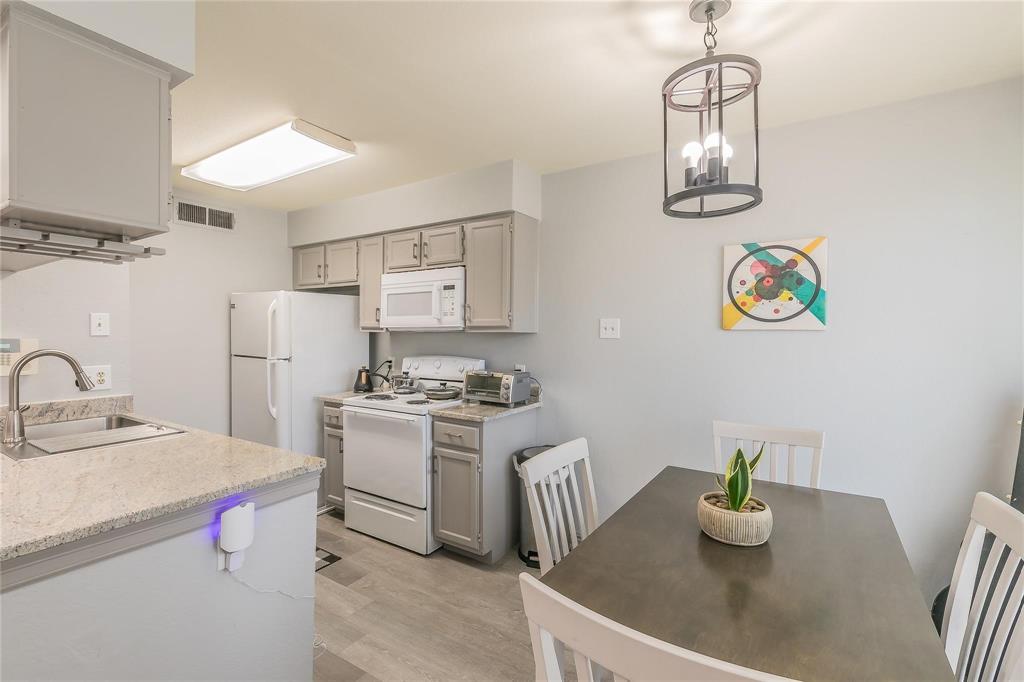 5750 Phoenix Drive, Unit 22 Dallas, TX 75231 - Photo 4 of 19