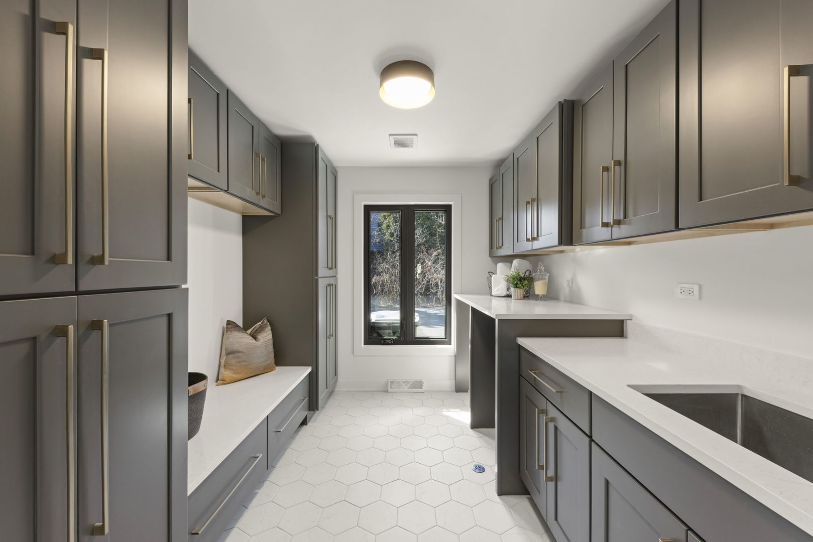 6 Charleton Place Oak Brook, IL 60523 - Photo 24 of 58