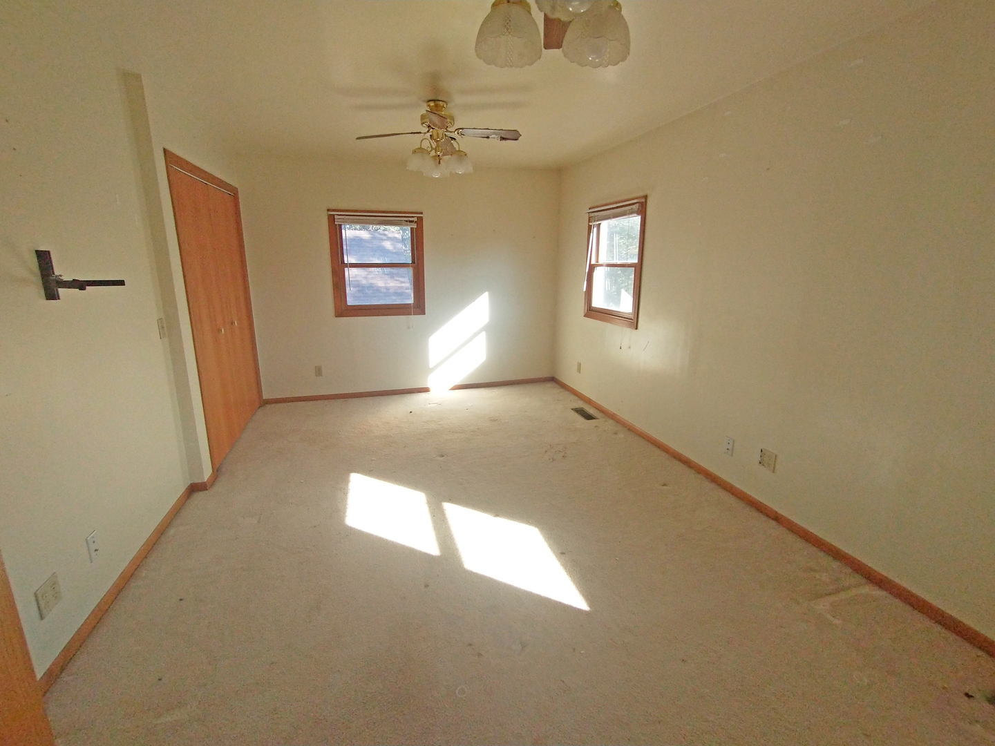 714 9th Street Peru, IL 61354 - Photo 4 of 27 Gallery Image 4