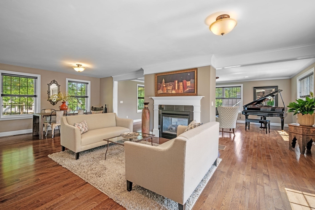 103 Wenham Road Topsfield, MA 01983 - Photo 8 of 30 Gallery Image 8
