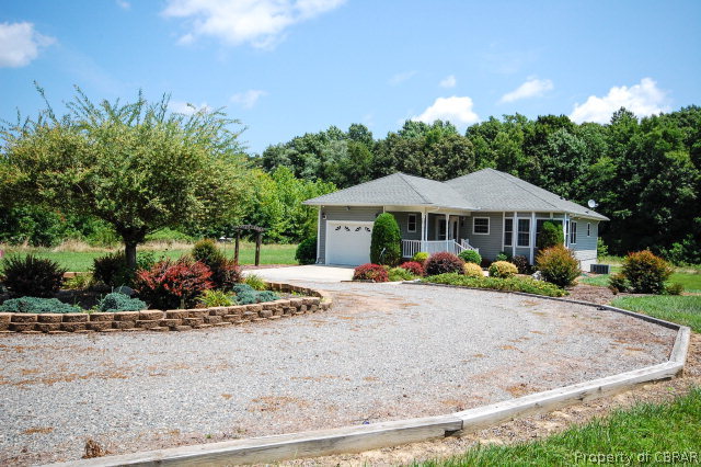 353 Sibleys Landing Road Saluda, VA 23149 - Photo 2 of 27