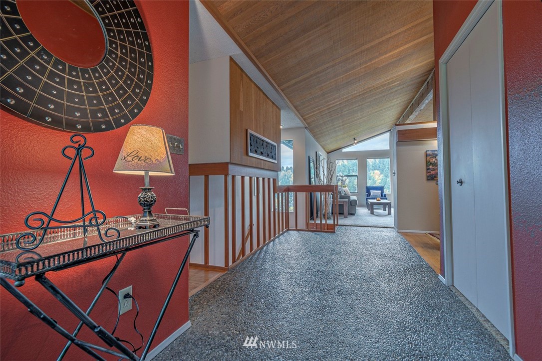 9510 Odin Way Bothell, WA 98011 - Photo 3 of 22 Gallery Image 3