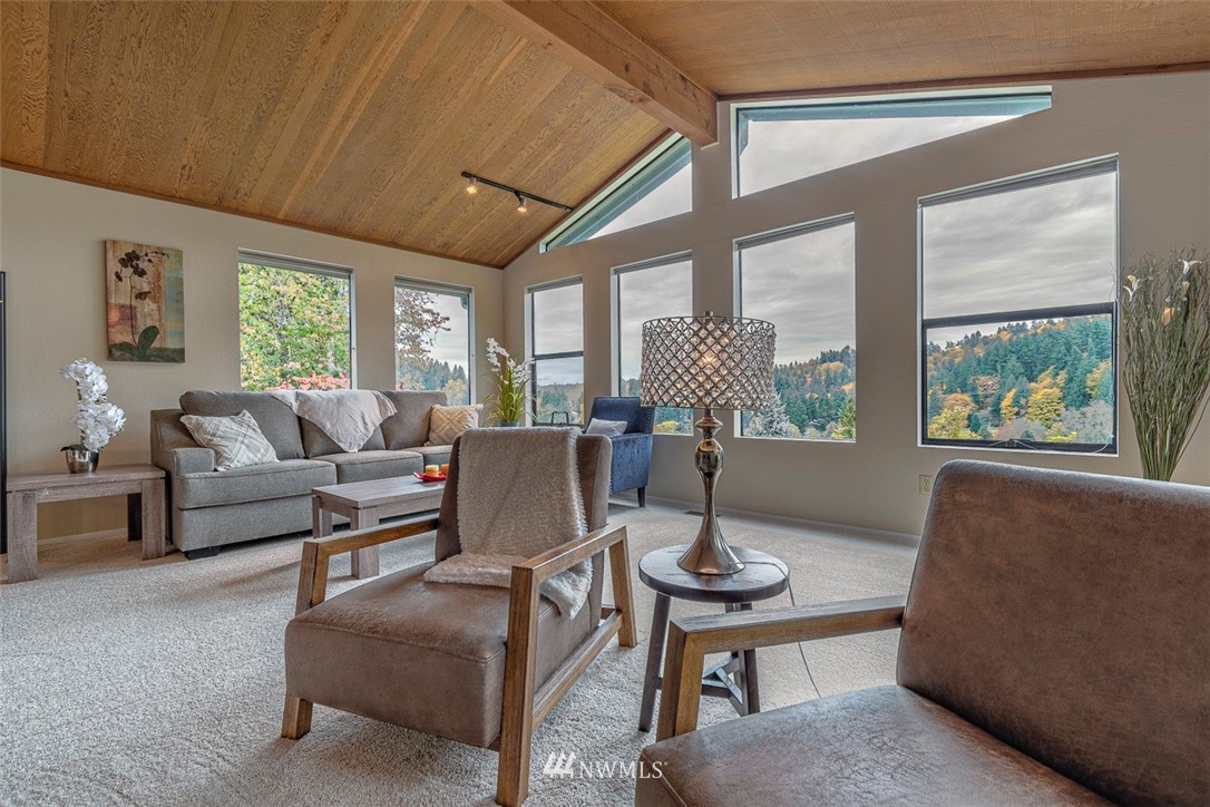 9510 Odin Way Bothell, WA 98011 - Photo 5 of 22 Gallery Image 5