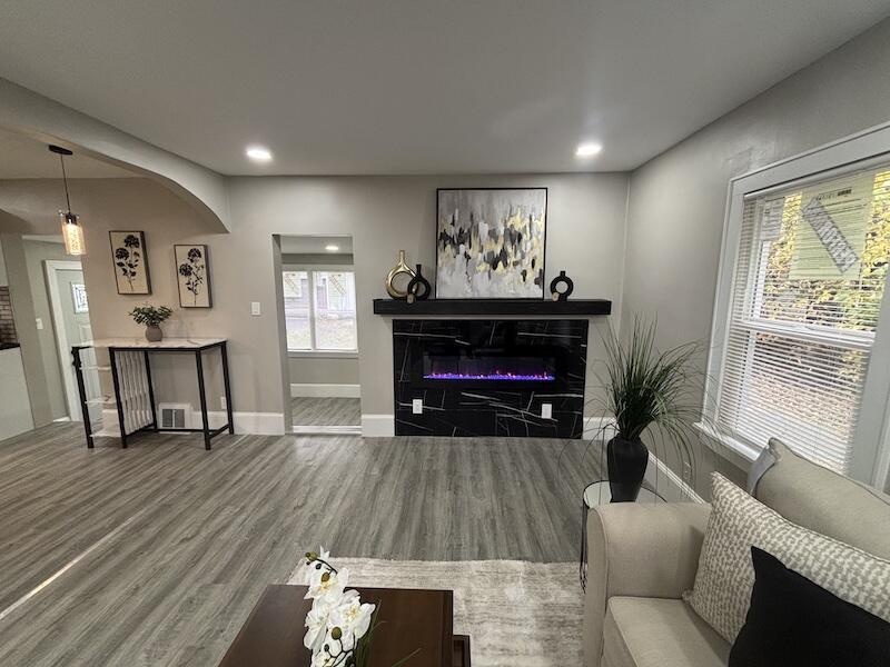 4265 North 39th Street Milwaukee, WI 53216 - Photo 7 of 43 Great Rm 7