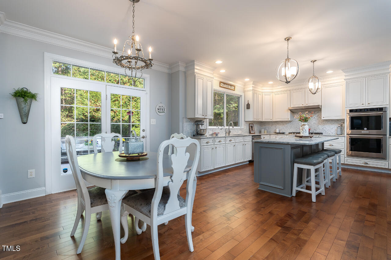 4708 Haleytree Court Raleigh, NC 27606 - Photo 13 of 44 4708HlaletTree_13