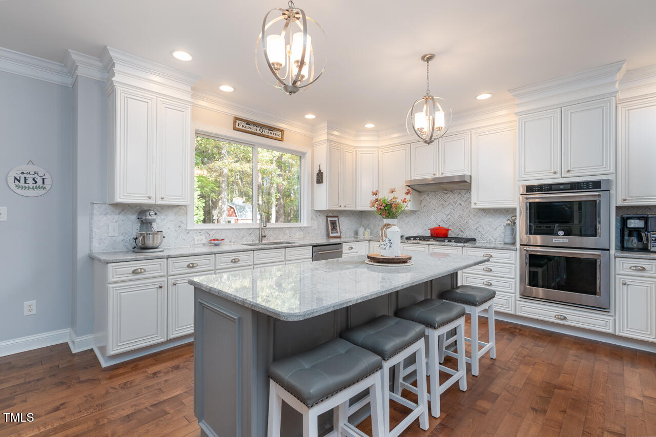 4708 Haleytree Court Raleigh, NC 27606 - Photo 14 of 44 4708HlaletTree_14