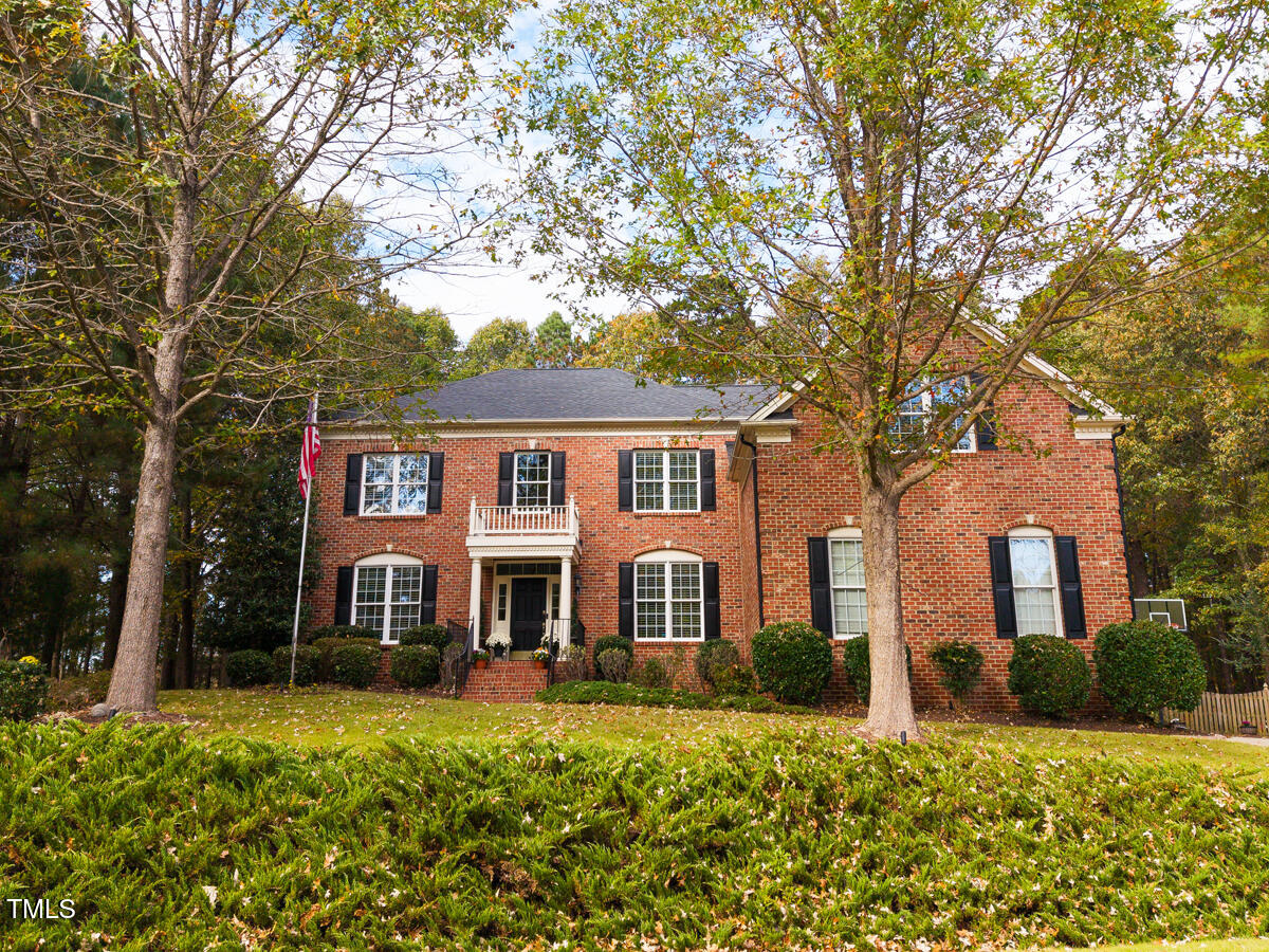 4708 Haleytree Court Raleigh, NC 27606 - Photo 3 of 44 4708HlaletTree_03