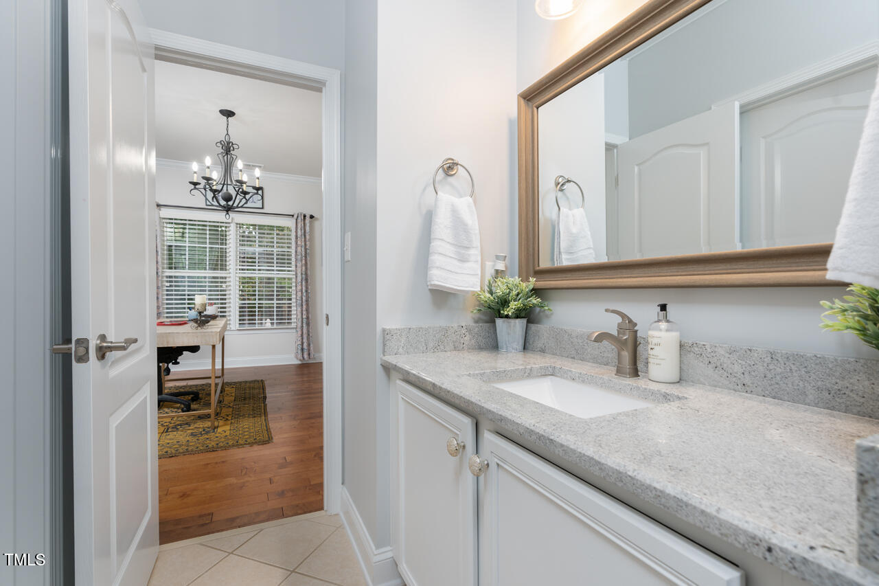 4708 Haleytree Court Raleigh, NC 27606 - Photo 34 of 44 4708HlaletTree_34