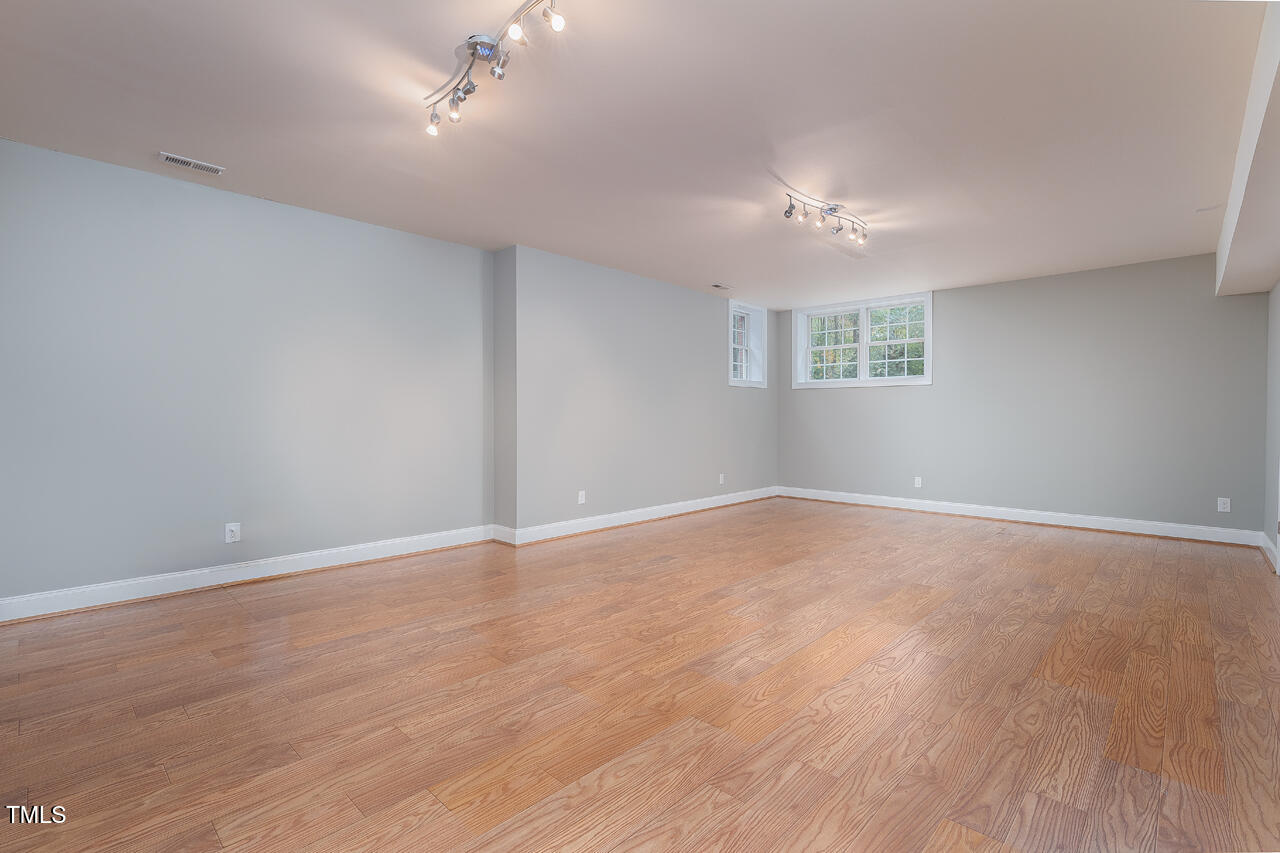 4708 Haleytree Court Raleigh, NC 27606 - Photo 39 of 44 4708HlaletTree_39