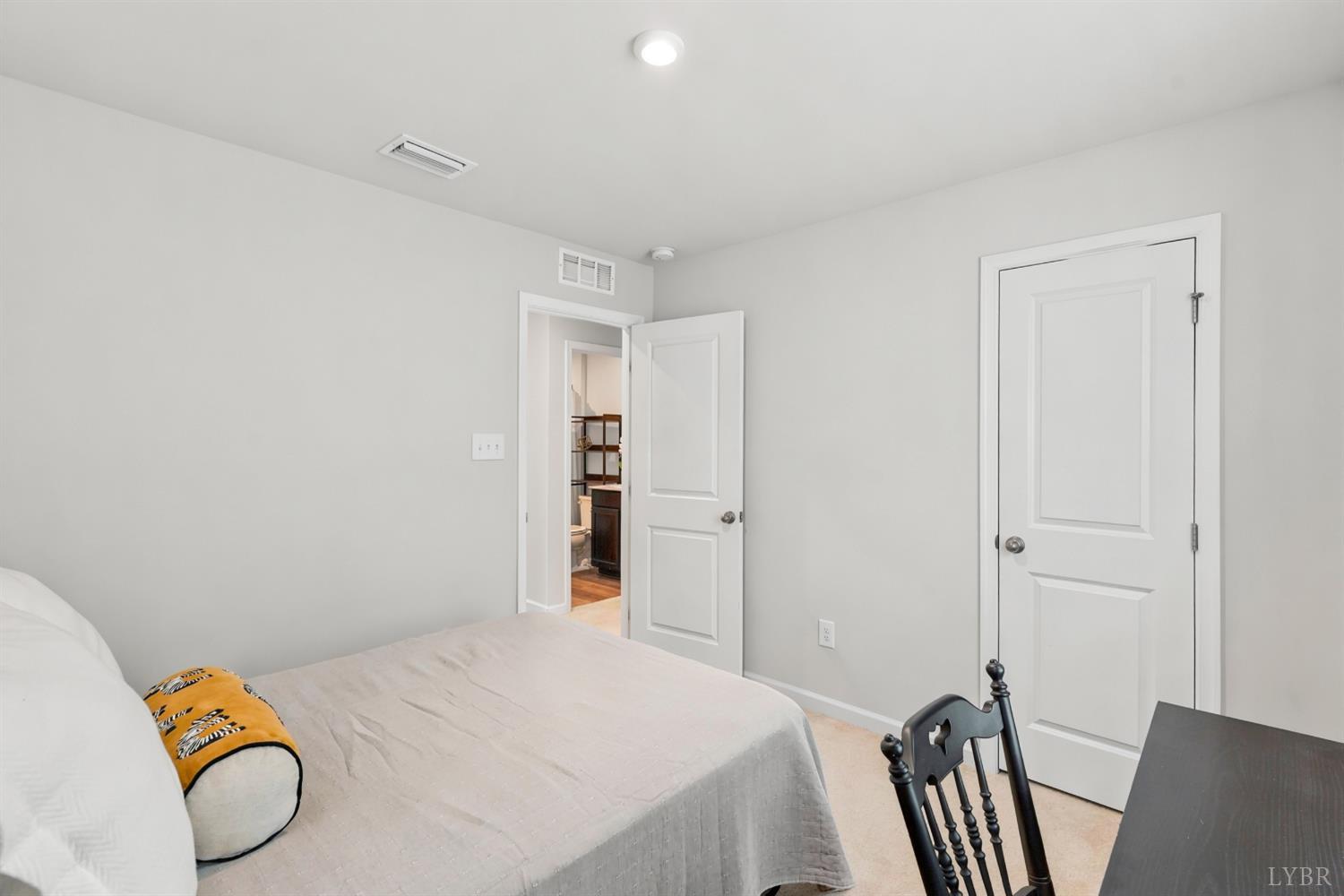 174 Robinia Road Lynchburg, VA 24501 - Photo 31 of 54 Gallery Image 31