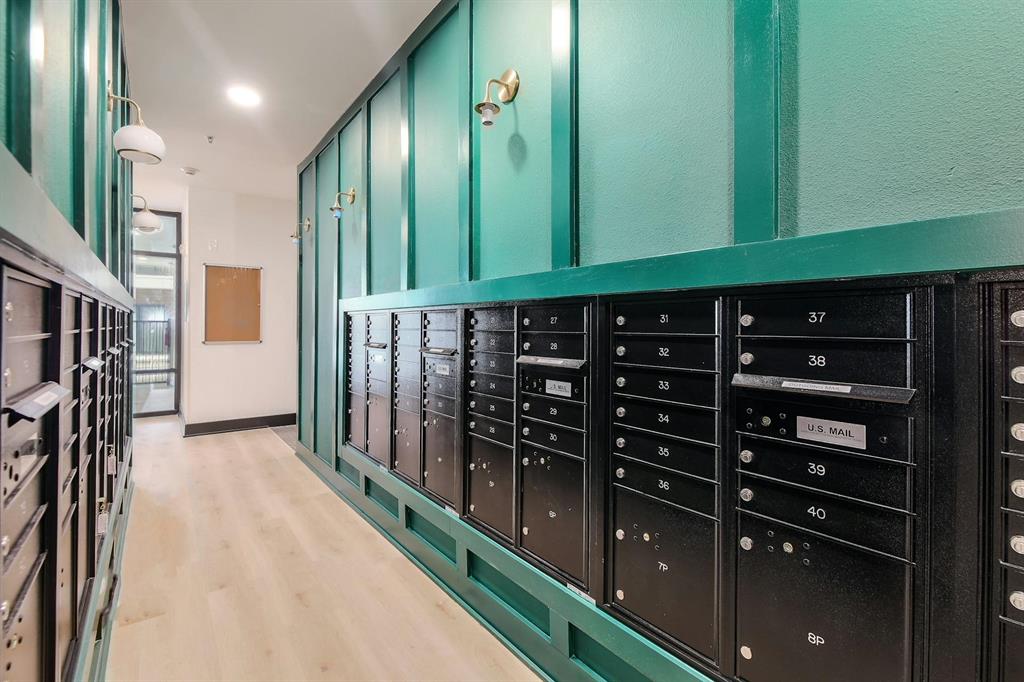 2500 Longview Street, Unit 217 Austin, TX 78705 - Photo 27 of 35 View of home's community featuring mail area and a balcony