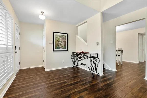 $193,500 | 678 Lakewood Drive, Lake Charles, LA 70605
