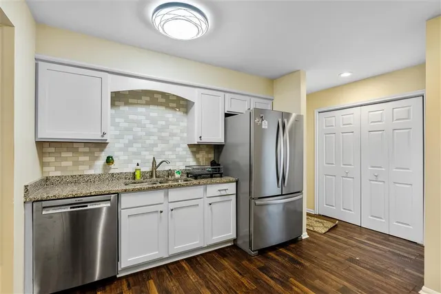 $194,700 | 678 Lakewood Drive, Lake Charles, LA 70605