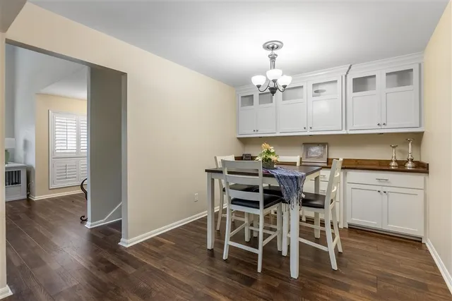 $194,700 | 678 Lakewood Drive, Lake Charles, LA 70605