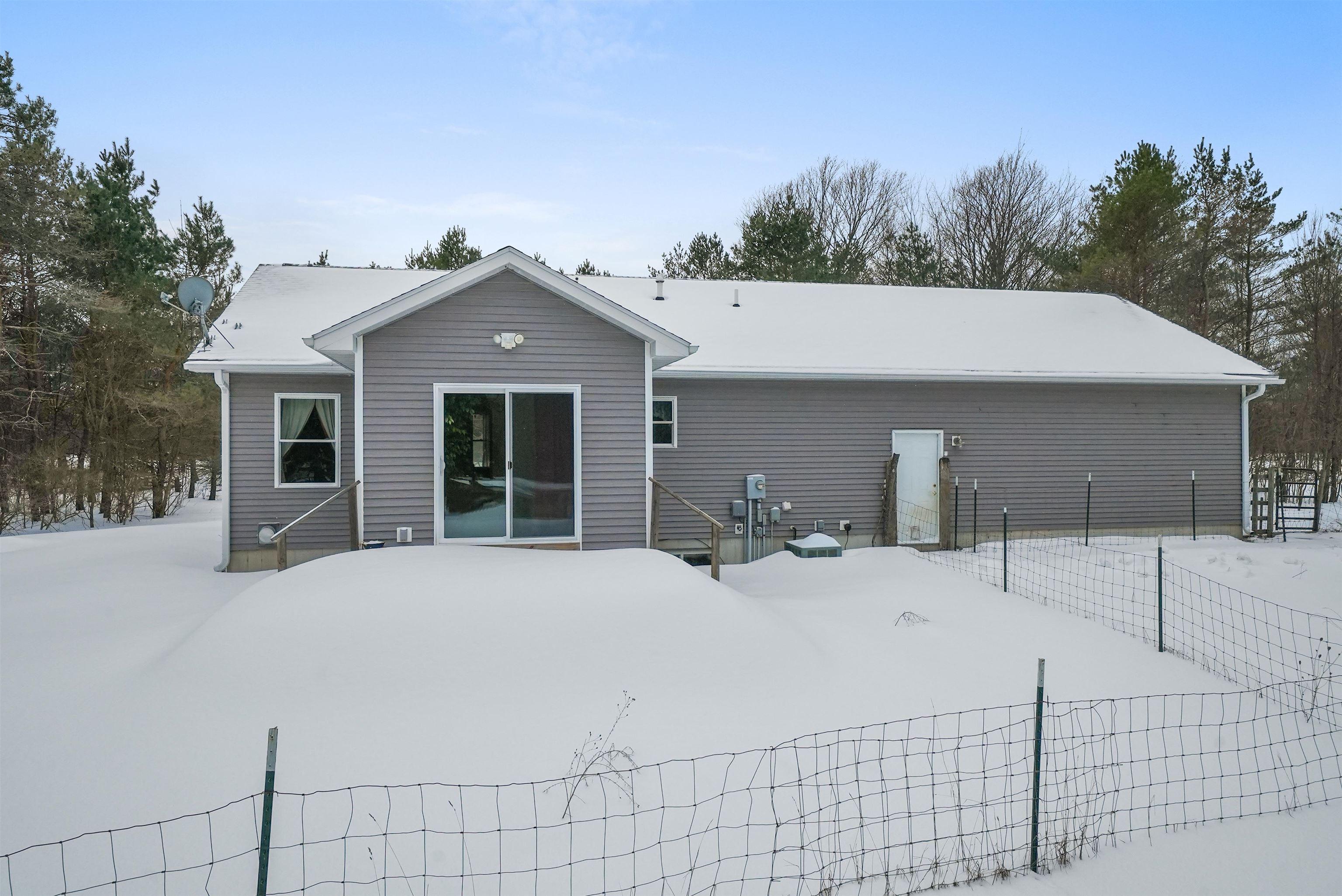 8530 Homestead Road Benzonia, MI 49616 - Photo 35 of 69