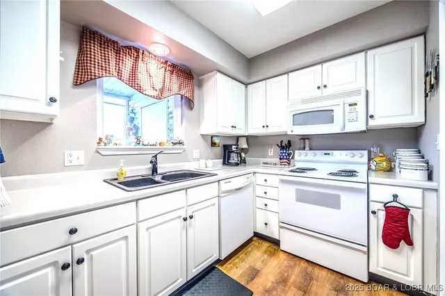 $225,000 | 40 Lighthouse Road, Unit 3304, Lake Ozark, MO 65049