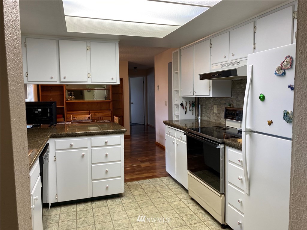 3506 B Russell Road Centralia, WA 98531 - Photo 7 of 19 Gallery Image 7