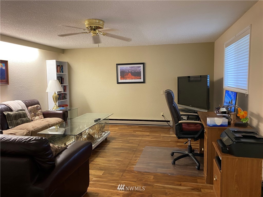 3506 B Russell Road Centralia, WA 98531 - Photo 8 of 19 Gallery Image 8