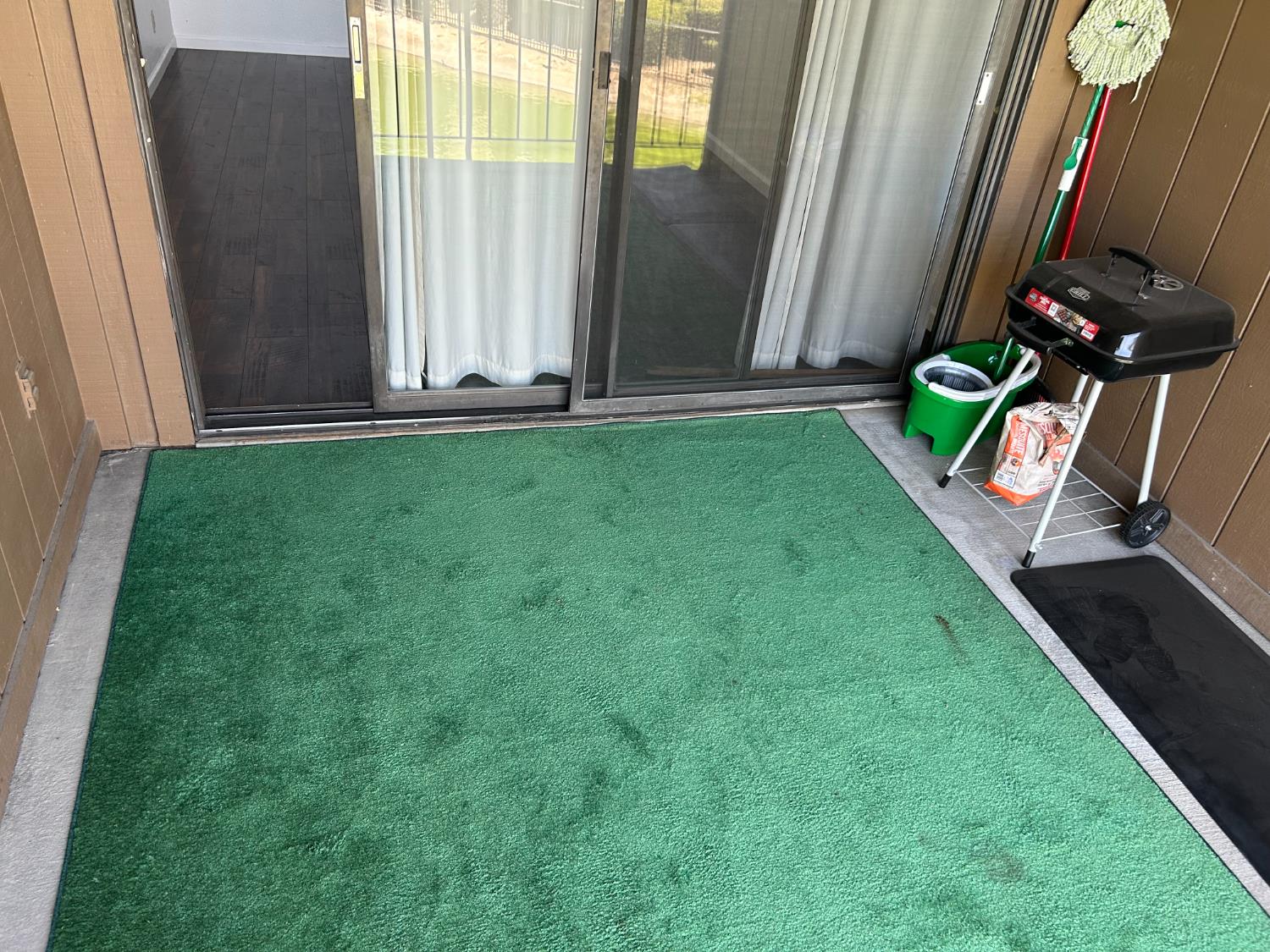 2900 Andre Lane, Unit 241 Turlock, CA 95382 - Photo 21 of 24 a view of backyard with tub and window