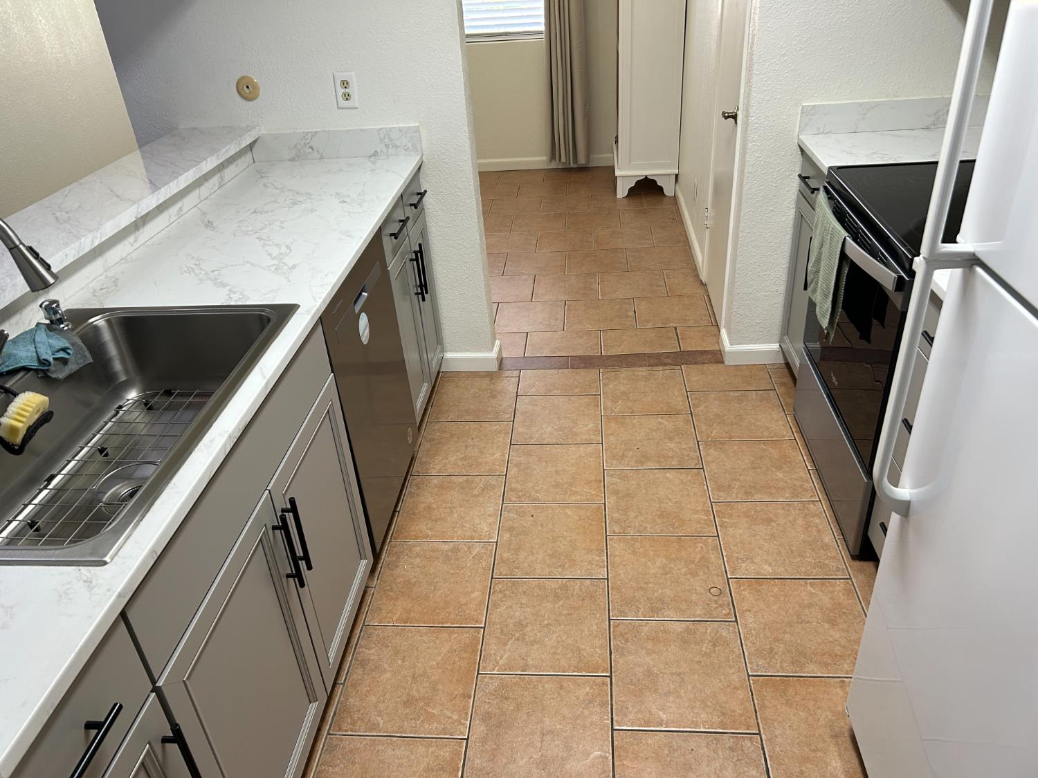 2900 Andre Lane, Unit 241 Turlock, CA 95382 - Photo 10 of 24