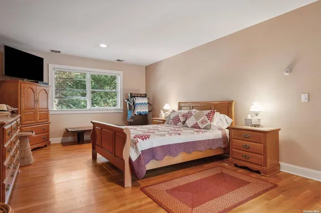 $1,799,000 | 67 Straight Path, Southampton, NY 11968