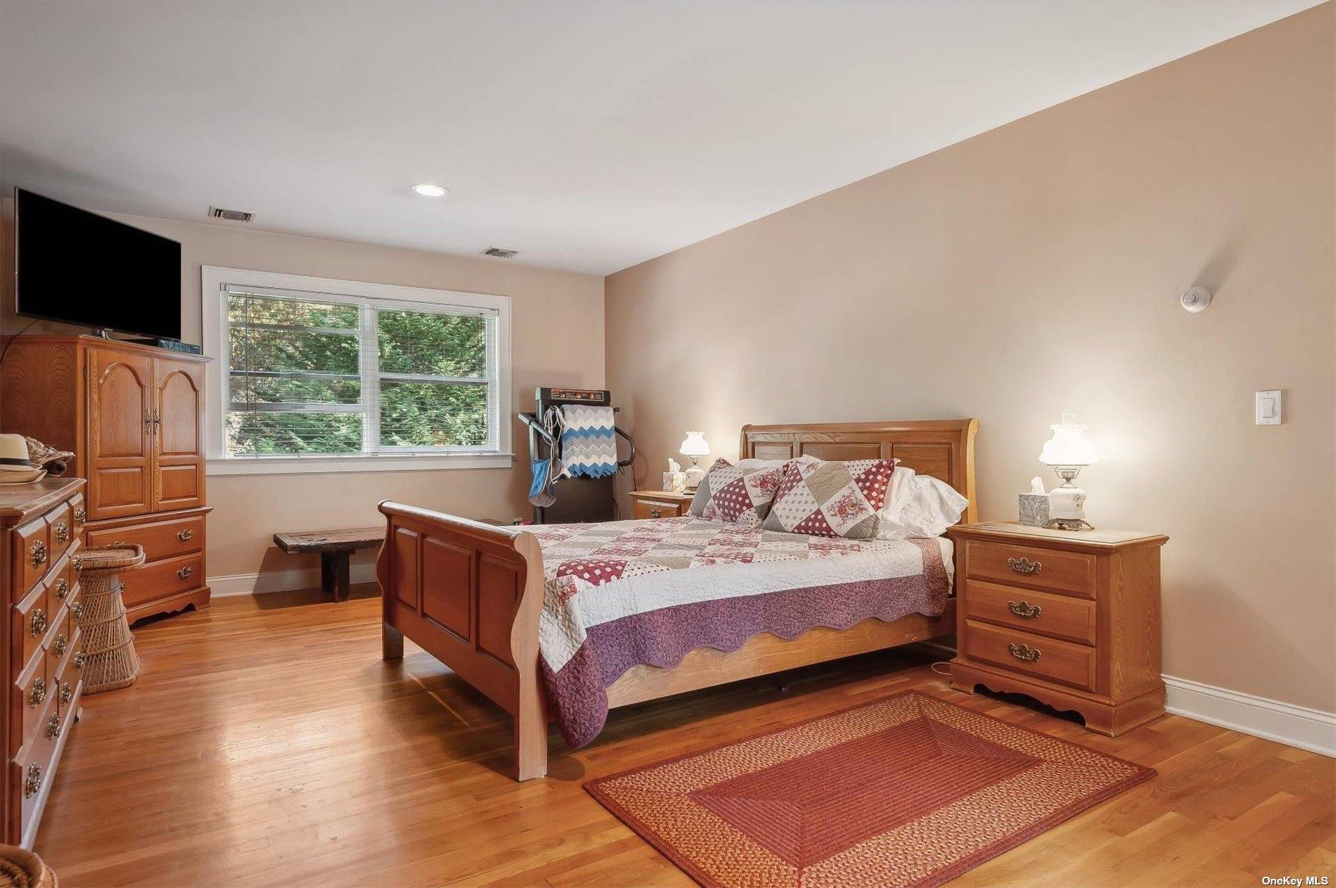 67 Straight Path Southampton, NY 11968 - Photo 13 of 23