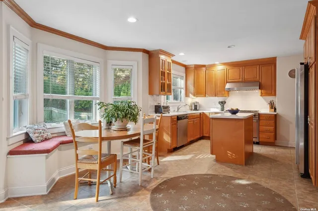 $1,799,000 | 67 Straight Path, Southampton, NY 11968