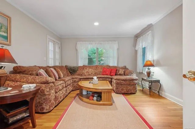 $1,799,000 | 67 Straight Path, Southampton, NY 11968