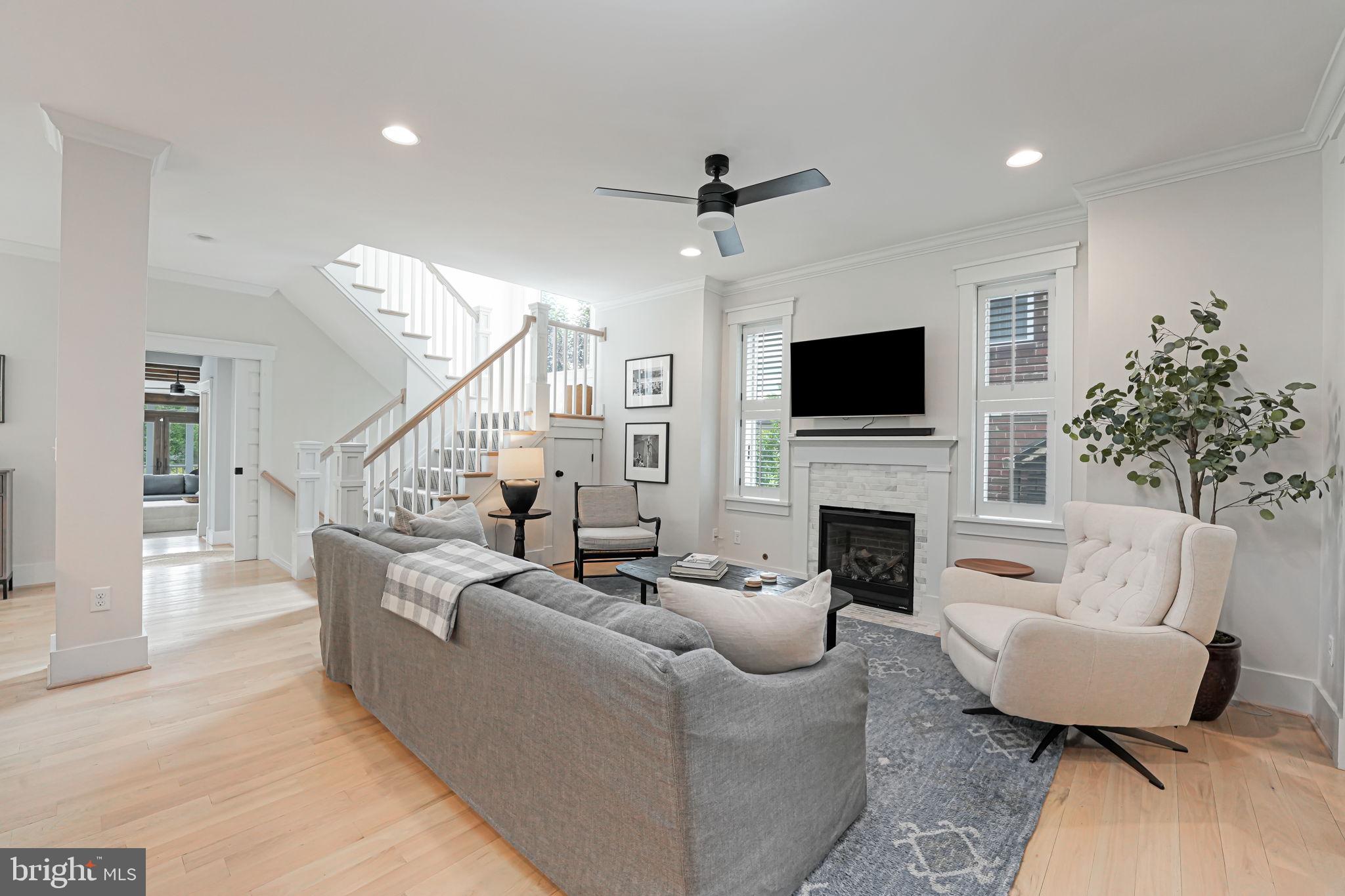 303 Rucker Place Alexandria, VA 22301 - Photo 17 of 88