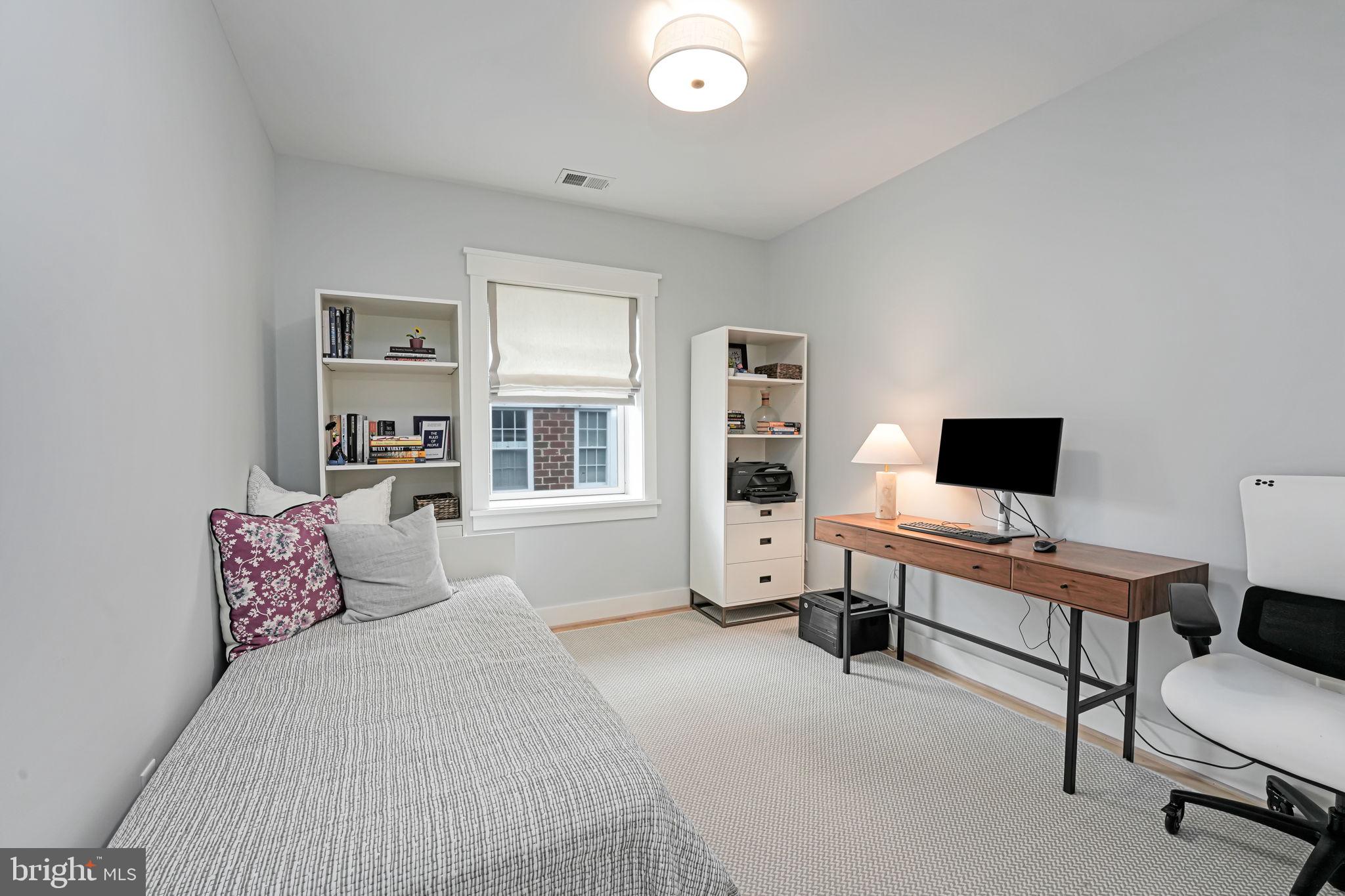 303 Rucker Place Alexandria, VA 22301 - Photo 36 of 88
