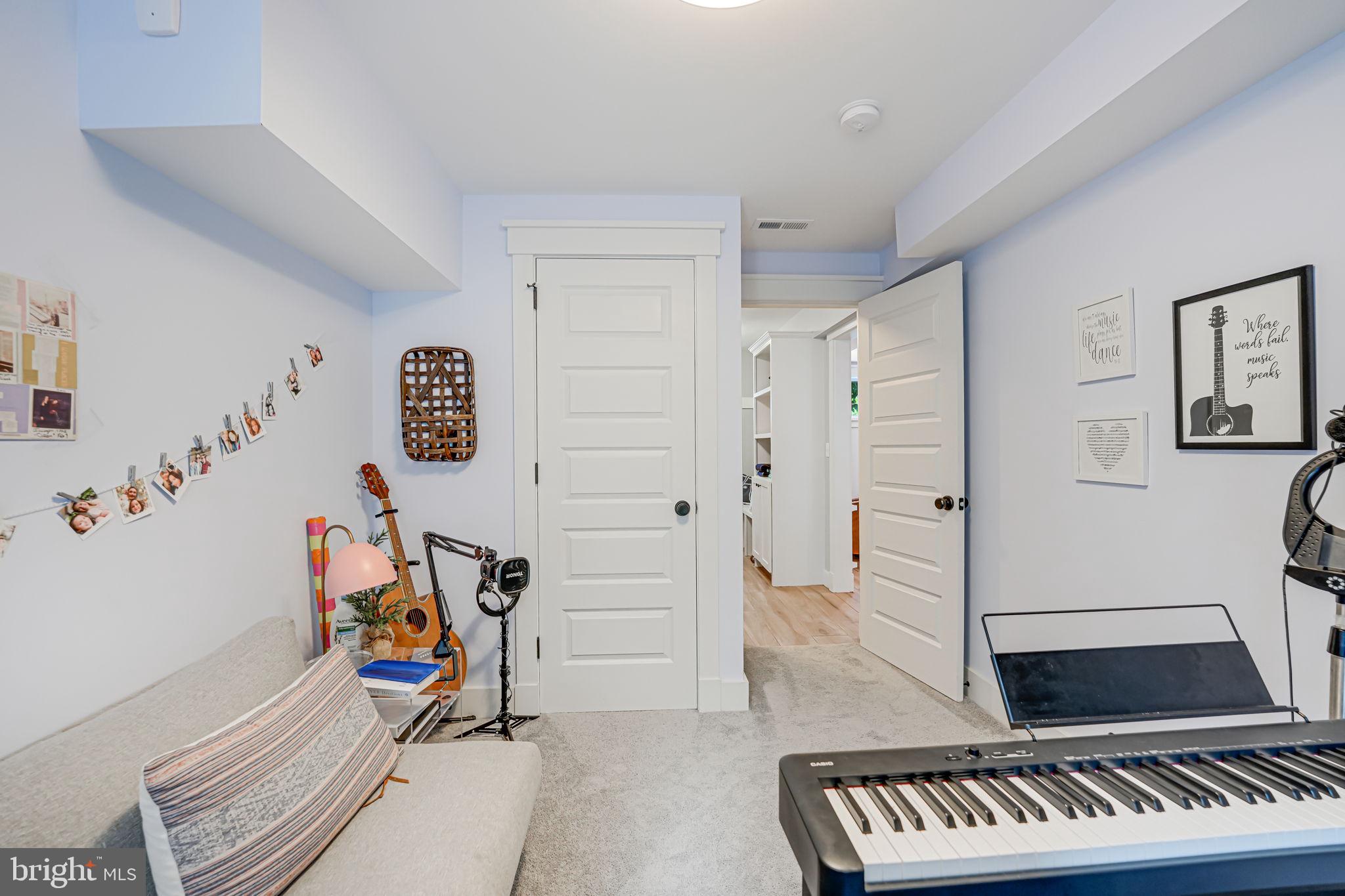 303 Rucker Place Alexandria, VA 22301 - Photo 59 of 88