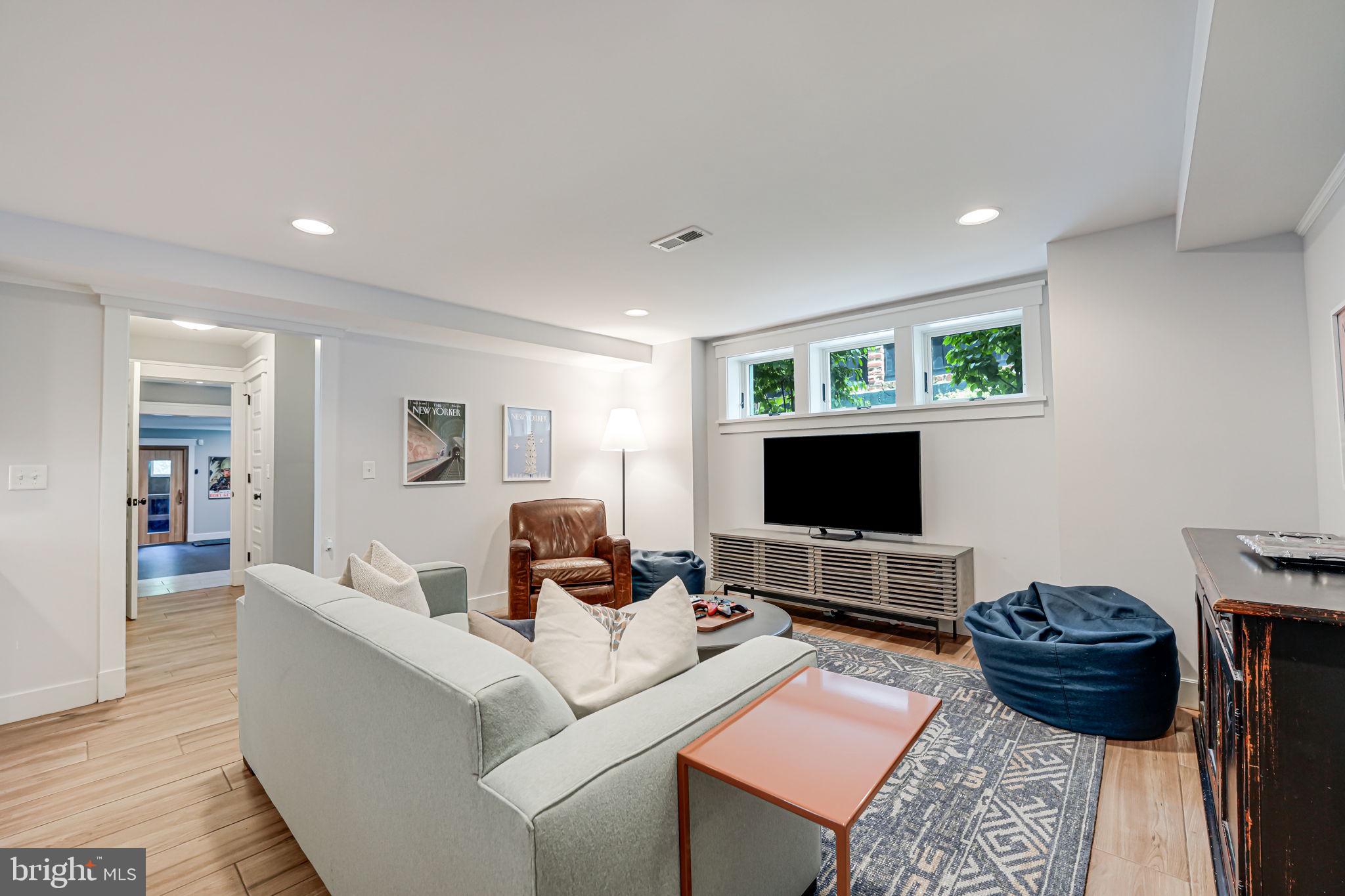 303 Rucker Place Alexandria, VA 22301 - Photo 61 of 88